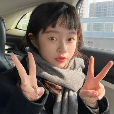 我们中的一个被绊倒